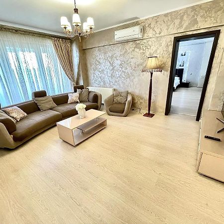 Dacia Residence Apartments Self Check-In Craiova Esterno foto