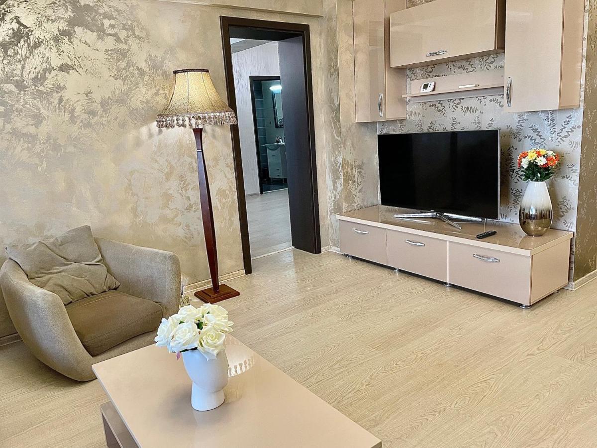Dacia Residence Apartments Self Check-In Craiova Esterno foto