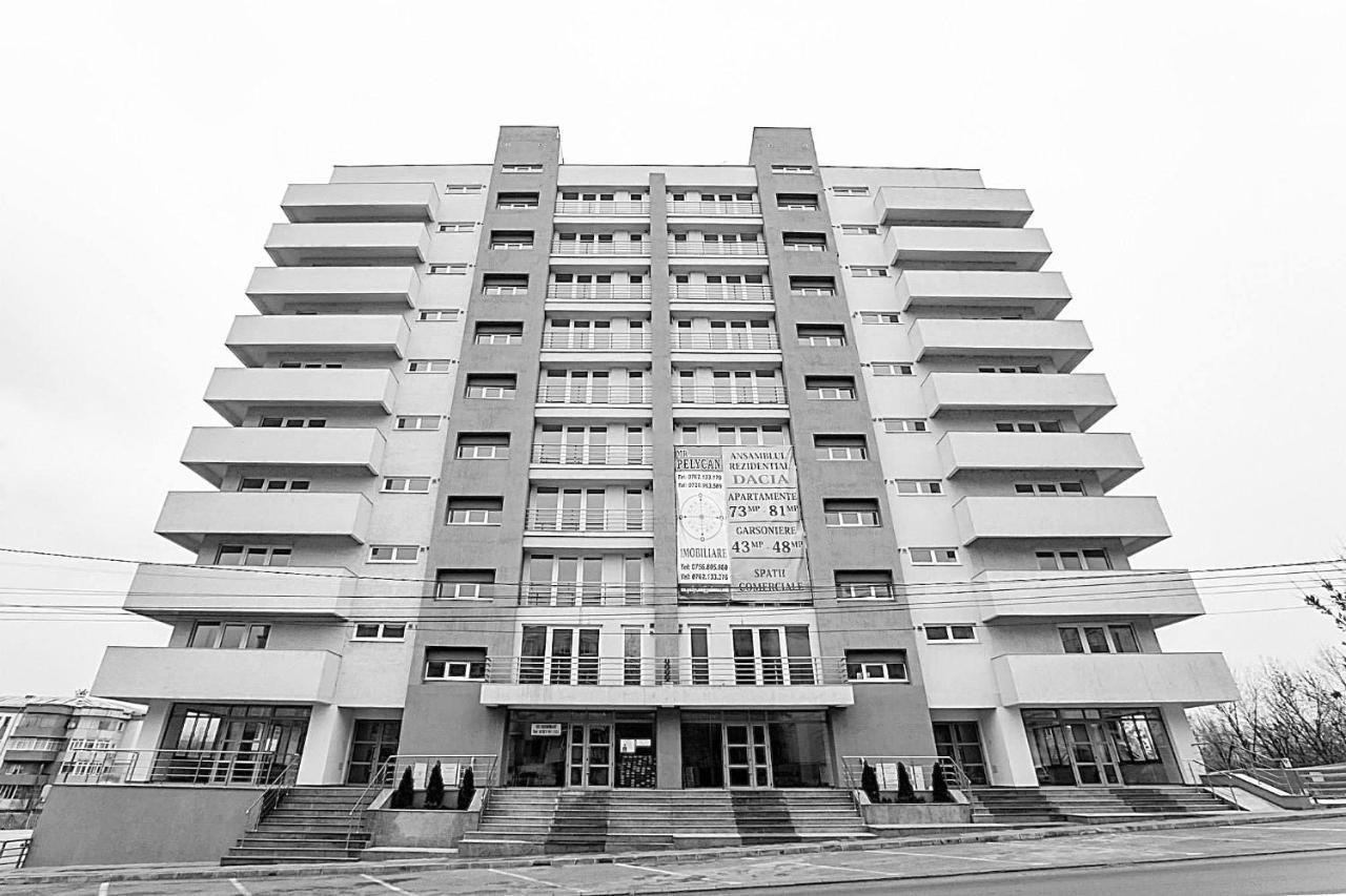 Dacia Residence Apartments Self Check-In Craiova Esterno foto